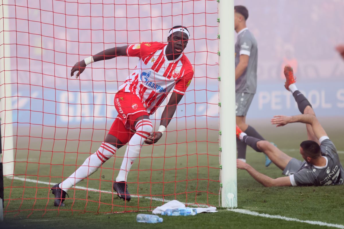 fudbaler Crvene zvezde na utakmici Superlige Prvenstva Srbije protiv Radnickog Kragujevac na stadionu Rajka Mitica, Beograd, 17.03.2024. godine Foto: Marko Metlas Fudbal, Crvena zvezda, Superliga Prvenstvo Srbije, Radnicki Kragujevac, Radnicki 1923