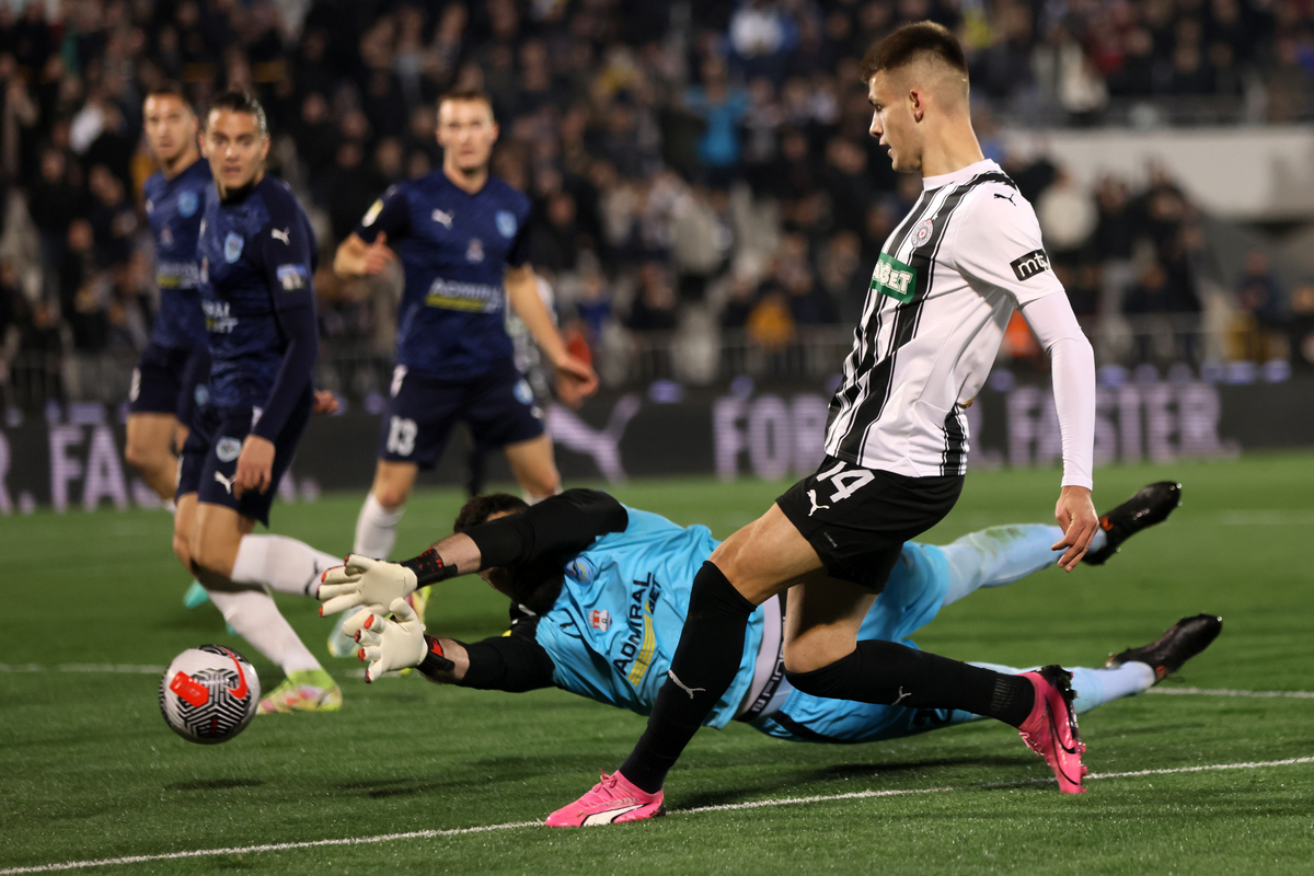 fudbaler Partizana na utakmici Mocart Superlige protiv Zeleznicara iz Panceva na stadionu Partizana, Beograd 02.03.2024. godine Foto: Marko Metlas Fudbal, Prvenstvo Srbije, Mocart Superliga, Partizan, Zeleznicar Pancevo