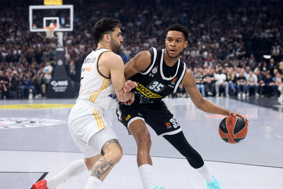 kosarkas Partizana na utakmici Evrolige protiv Real Madrida u hali Stark Beogradska arena, Beograd 21.03.2024. godine Foto: Marko Metlas Kosarka, Partizan, Evroliga, Real Madrid