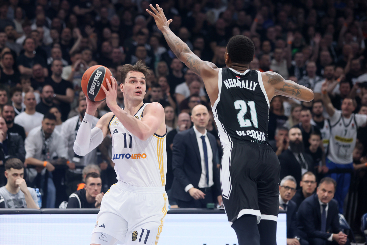 kosarkas Partizana na utakmici Evrolige protiv Real Madrida u hali Stark Beogradska arena, Beograd 21.03.2024. godine Foto: Marko Metlas Kosarka, Partizan, Evroliga, Real Madrid