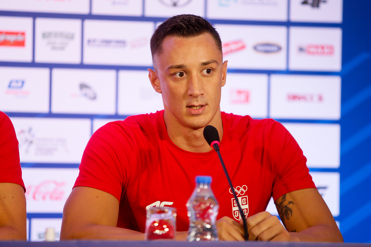 Plivaci Srbije na press konferenciji pred odlazak na Olimpijske Igre, na aerodromu Nikola Tesla. UROS NIKOLIC Beograd, 17.07.2021. foto: Ivica Veselinov / MN Press Plivanje, Srbija