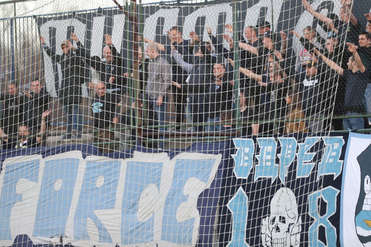 UNITED FORCE, navijaci fudbalera Rada, na utakmici kupa Srbije protiv Vojvodine, na stadionu Kralj Petar Prvi. Beograd, 06.04.2022. foto: MN Press / vm Fudbal, Rad, Vojvodina