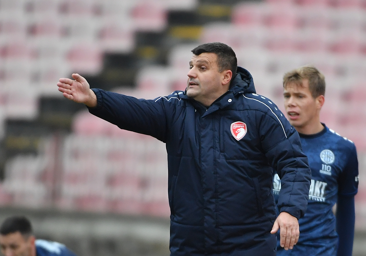FEDJA DUDIC trener fudbalera Radnickog1923 na utakmici Superlige Prvenstva Srbije protiv TSC-a na stadionu Cika Daca, Kragujevac 09.12.2023. godine Foto: MI / MN PRESS FUDBAL, MOZZART SUPERLIGA SRBIJE, PRVENSTVO SRBIJE, RADNICKI 1923 KRAGUJEVAC, TSC