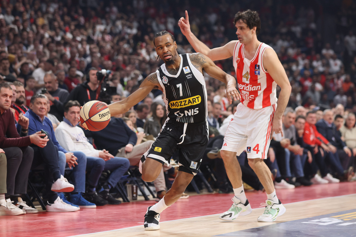 KEVIN PUNTER Kevin Panter kosarkas Parizana na utakmici Jadranske ABA lige protiv MILOS TEODOSIC iz Crvene zvezde u hali Stark Beogradska arena, Beograd 28.01.2024. godine Foto: Marko Metlas Kosarka, Crvena zvezda, Jadranska ABA liga, Partizan