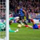 Inter Milan's Denzel Dumfries, center, attempts a shot at goal in front of Atletico Madrid's goalkeeper Jan Oblak, left, and Atletico Madrid's Mario Hermoso during the Champions League, round of 16, second leg soccer match between Atletico Madrid and Inter Milan at the Metropolitano stadium in Madrid, Spain, Wednesday, March 13, 2024. (AP Photo/Manu Fernandez)