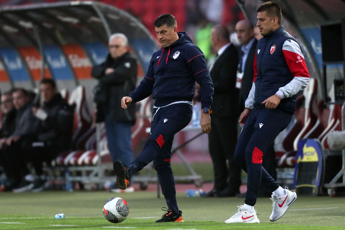 fudbaler Crvene zvezde na utakmici Superlige Prvenstva Srbije protiv Partizana na stadionu Rajka Mitica, Beograd, 20.04.2024. godine Foto: Marko Metlas Fudbal, Crvena zvezda, Superliga Prvenstvo Srbije, Partizan
