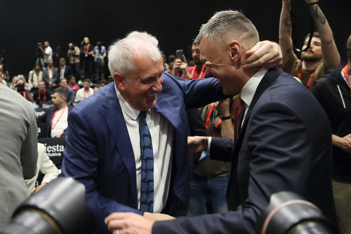 ZELIMIR OBRADOVIC ZELJKO trener Partizana i SARUNAS JASIKEVICIUS trener Barselone pres konferencija Fajnal for Evrolige F4 u hali Stark Beogradska arena, Beograd 18.05.2022. godine Foto: Marko Metlas Kosarka, Fajnal for F4, Evroliga, Pres konferencija