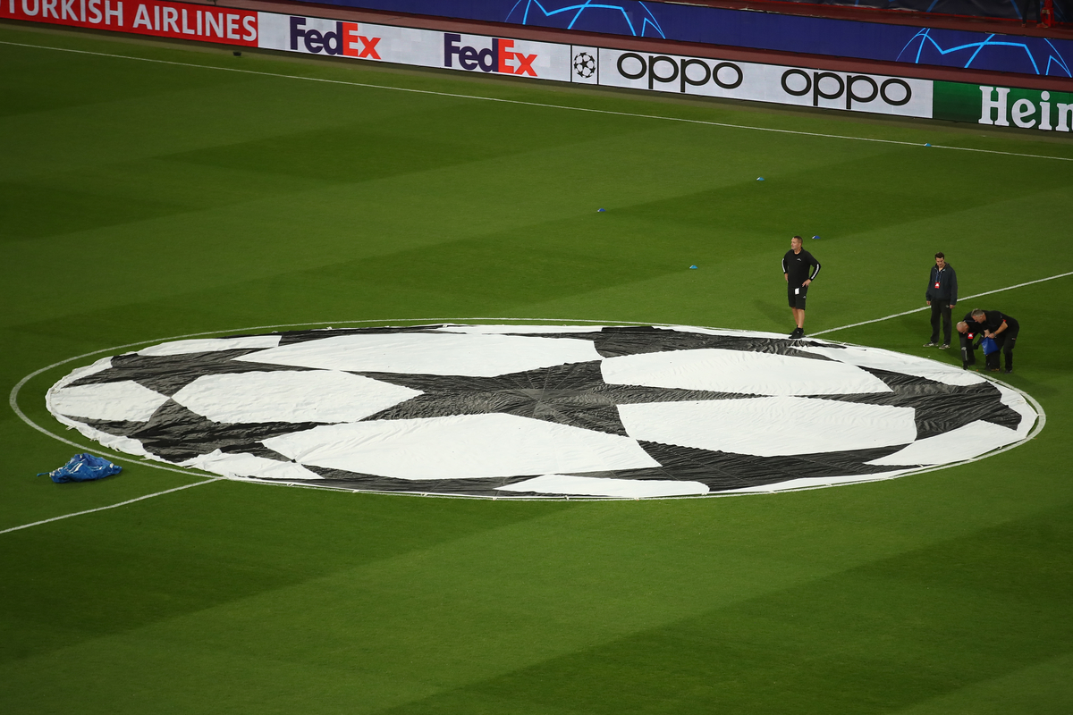 ZASTAVA, MUSEMA na utakmici UEFA Lige Sampiona fudbalera Crvene Zvezde protiv Lajpciga na stadionu Rajko Mitic, Beograd 07.11.2023. godine Foto: Ivica Veselinov / MN PRESS FUDBAL, FOOTBALL, UEFA CHAMPIONS LEAGUE, LIGA SAMPIONA, CRVENA ZVEZDA, RED STAR, RB LEIPZIG, RED BUL LAJPCIG, ILUSTRACIJA