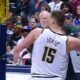Nikola Jokić asistencija preko celog terena