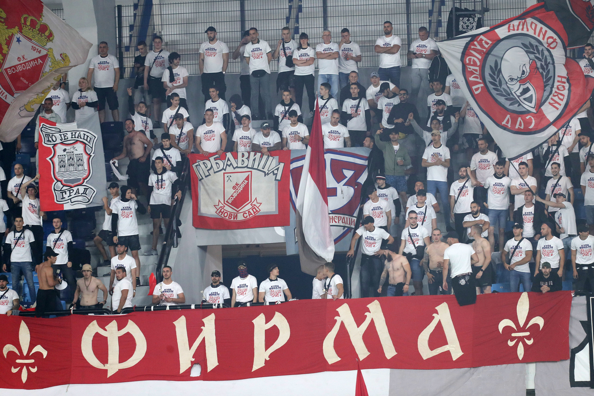 Navijači Vojvodine na utakmici finala Kupa Srbije protiv Crvene zvezde na stadionu Lagator Loznica 21.05.2024. godine Foto: Marko Metlas Fudbal, Crvena zvezda, Finale Kup Srbije, Vojvodina