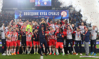 fudbaleri Crvene zvezde slave osvajanje Kupa Srbije protiv Vojvodine na stadionu Lagator Loznica 21.05.2024. godine Foto: Marko Metlas Fudbal, Crvena zvezda, Finale Kup Srbije, Vojvodina