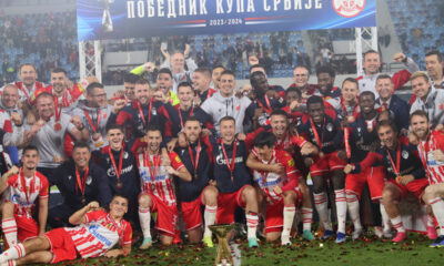 fudbaleri Crvene zvezde slave osvajanje Kupa Srbije protiv Vojvodine na stadionu Lagator Loznica 21.05.2024. godine Foto: Marko Metlas Fudbal, Crvena zvezda, Finale Kup Srbije, Vojvodina