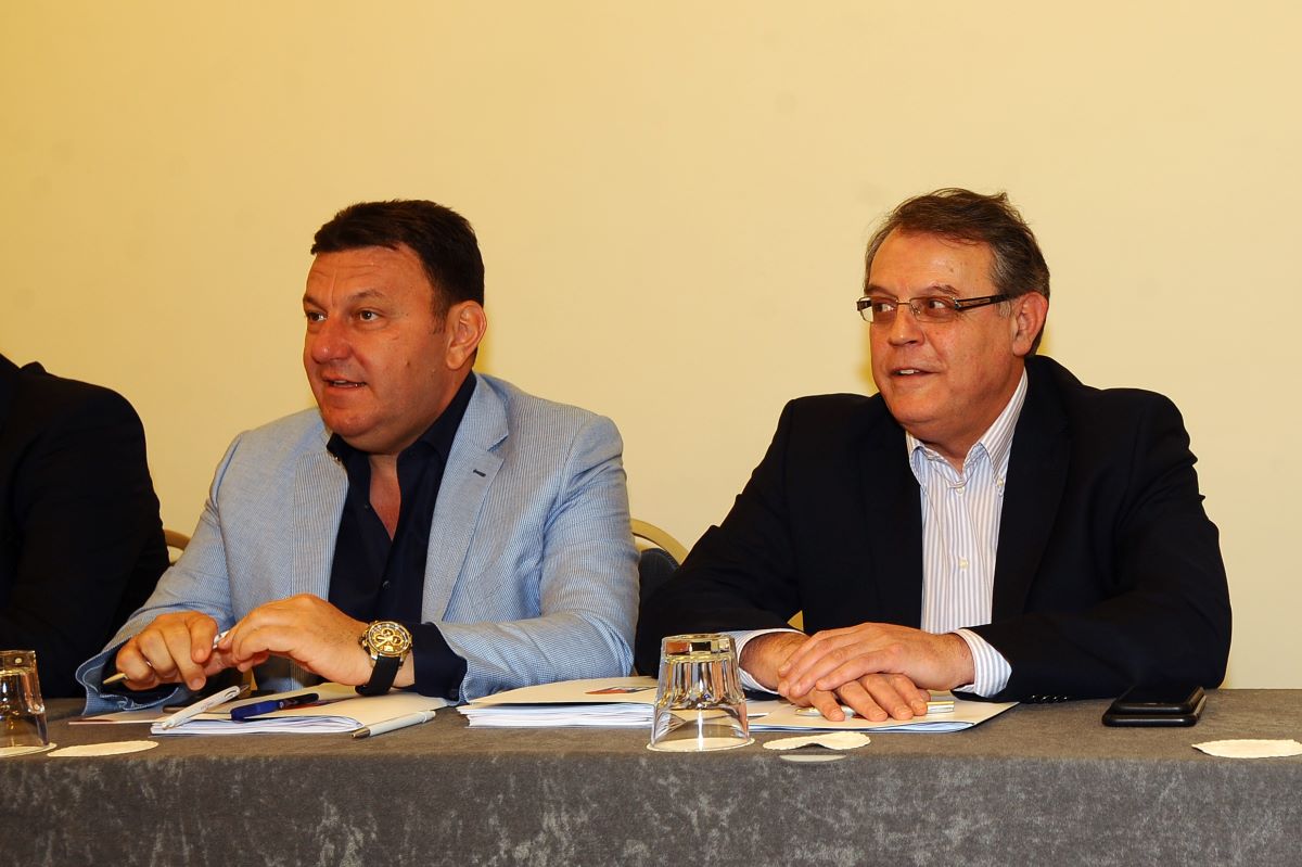 Skupstina Jadranske ABA lige, u hotelu Crowne Plaza. DRAGAN BOKAN, predsednik ABA, NEBOJSA COVIC, Crvena zvezda. Beograd, 10.05.2016. foto: Nebojsa Parausic Kosarka, ABA liga