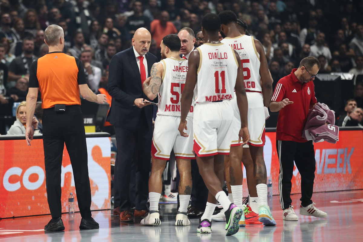SASA OBRADOVIC trener Monaka na utakmici Evrolige protiv Partizana u hali Beogradska Stark Arena, Beograd 05.12.2023. godine Foto: Ivica Veselinov / MN PRESS KOSARKA, BASKETBALL, EVROLIGA, EUROLEAGUE, PARTIZAN, MONACO, MONAKO