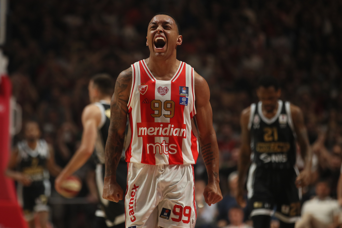 kosarkas Crvene Zvezde na utakmici finala plejofa ABA lige protiv Partizana hali Aleksandar Nikolic, Beograd 13.05.2024. godine Foto: Ivica Veselinov / MN PRESS KOSARKA, BASKETBALL, ABA LIGA, ABA LEAGUE, CRVENA ZVEZDA, KK PARTIZAN