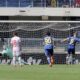 Verona's Darko Lazovic, right,, scores his side's first goal on a penalty kick during the Serie A soccer match between Hellas Verona and Fiorentina at the Marcantonio Bentegodi Stadium, in Verona, Italy, Sunday, May 5, 2024. (Paola Garbuioi/LaPresse via AP)