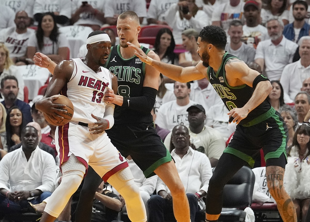 Kristaps Porzingis Bem Adebajo Džejson Tejtum Boston Majami