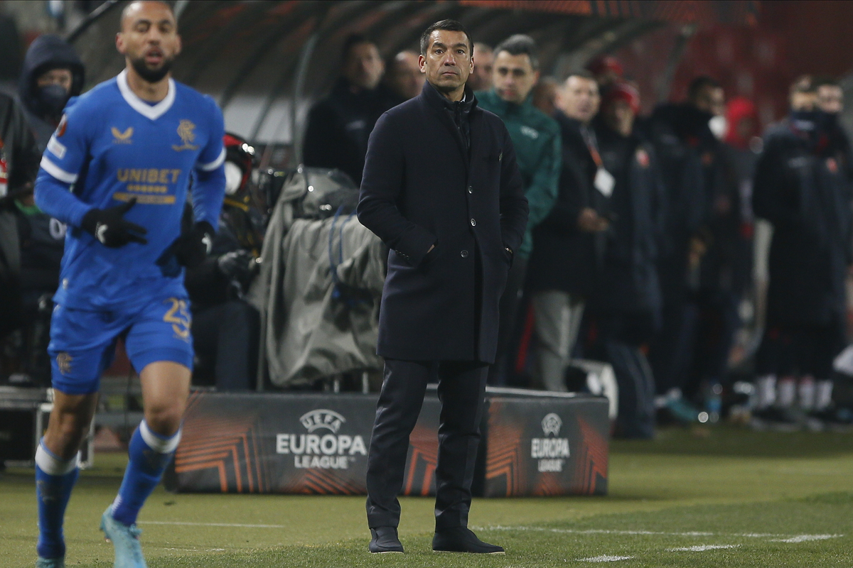 GIOVANNI VAN BRONCKHORST Djovani Van Bronkhorst trener fudbalera Glazgov Rendzersa na utakmici osmine finala UEFA Lige Evope protiv Crvene Zvezde na stadionu Rajko Mitic, Beograd 17.03.2022. godine Foto: Ivica Veselinov / MN PRESS FUDBAL, FOOTBALL, UEFA EUROPA LEAGUE, LIGA EVROPE, CRVENA ZVEZDA, RED STAR, GLASGOW RANGERS, GLAZGOV RENDZERS