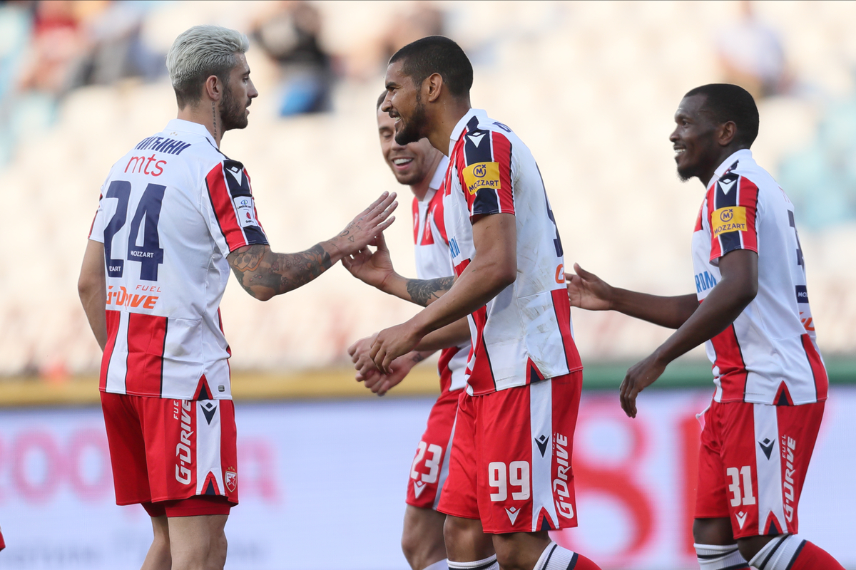 CRISTIANO PICCINI Kristijano Picini , OHIKHUAEME OMOIJUANFO Ohikuaeme Omoidzuanfo, EL FARDOU BEN NABOUHANE El Fardu Ben Nabuhan fudbaleri Crvene zvezde na utakmici Kupa Srbije protiv Novog Pazara na stadionu Rajko Mitic, Beograd 11.05.2022. godine Foto: Marko Metlas Fudbal, Crvena zvezda, Kup Srbije, Novi Pazar