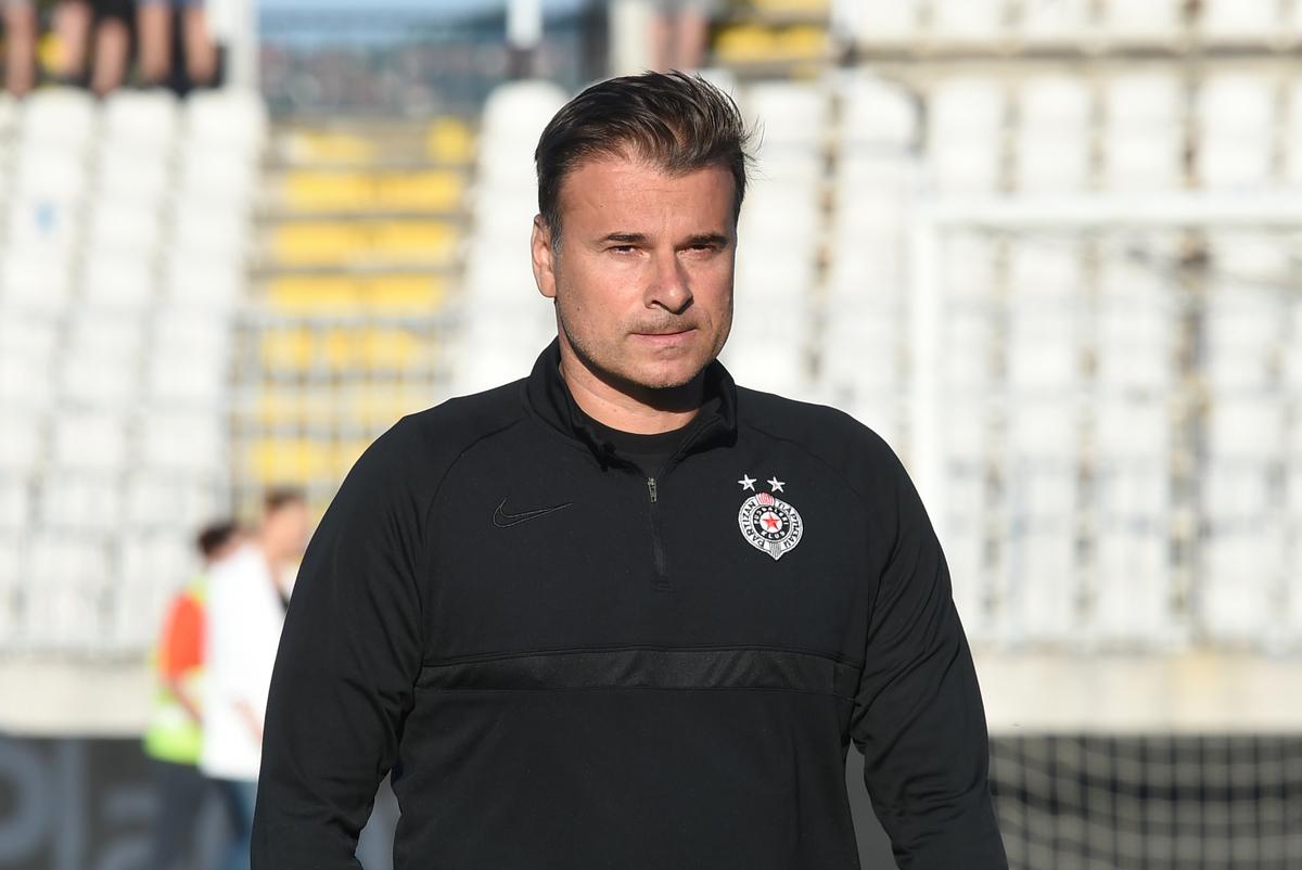 ALEKSANDAR STANOJEVIC, trener fudbalera Partizana, na prvenstvenoj utakmici protiv Radnickog, na stadionu JNA. Beograd, 22.05.2022. Foto: Nebojsa Parausic Fudbal, Partizan, Radnicki Nis