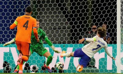 Antoine Griezmann of France, right, misses a chance during the Group D match between the Netherlands and France at the Euro 2024 soccer tournament in Leipzig, Germany, Friday, June 21, 2024. (AP Photo/Hassan Ammar)