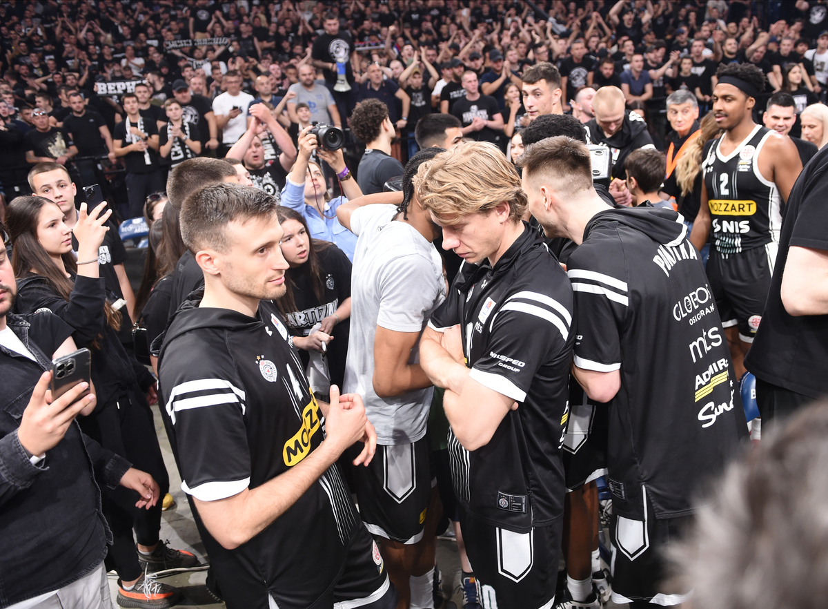 PARTIZAN vs CRVENA ZVEZDA Beograd, 05.06.2024. foto: Nebojsa Parausic Kosarka, Play off, Partizan, Crvena zvezda