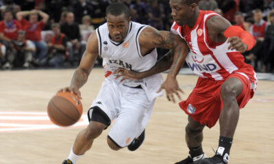 KOSARKA - PARIS F4 EUROLEAGUE - LESTER BO McCALLEB - Lester Bo MekKejleb, kosarkas Partizana, na utakmici protiv Olimpijakosa, i PATRICK BEVERLEY - Patrik Beverli. Pariz, 07.05.2010. photo:N.Parausic