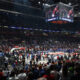 Kosarkasi Efesa proslavljaju pobedu na finalnoj utakmici F4 Evrolige protiv Reala, u Beogradskoj Stark areni. Beograd, 21.05.2022. foto: Nebojsa Parausic Kosarka, Euroleague, Efes, Real, Radost