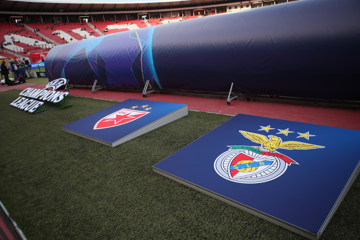 fudbaler Crvene Zvezde na utakmici UEFA Lige Sampiona protiv Benfike na stadionu Rajko Mitic, Beograd 19.09.2024. godine Foto: Ivica Veselinov / MN PRESS FUDBAL, FOOTBALL, UEFA CHAMPIONS LEAGUE, LIGA SAMPIONA, CRVENA ZVEZDA, RED STAR, BENFIKA, BENFICA