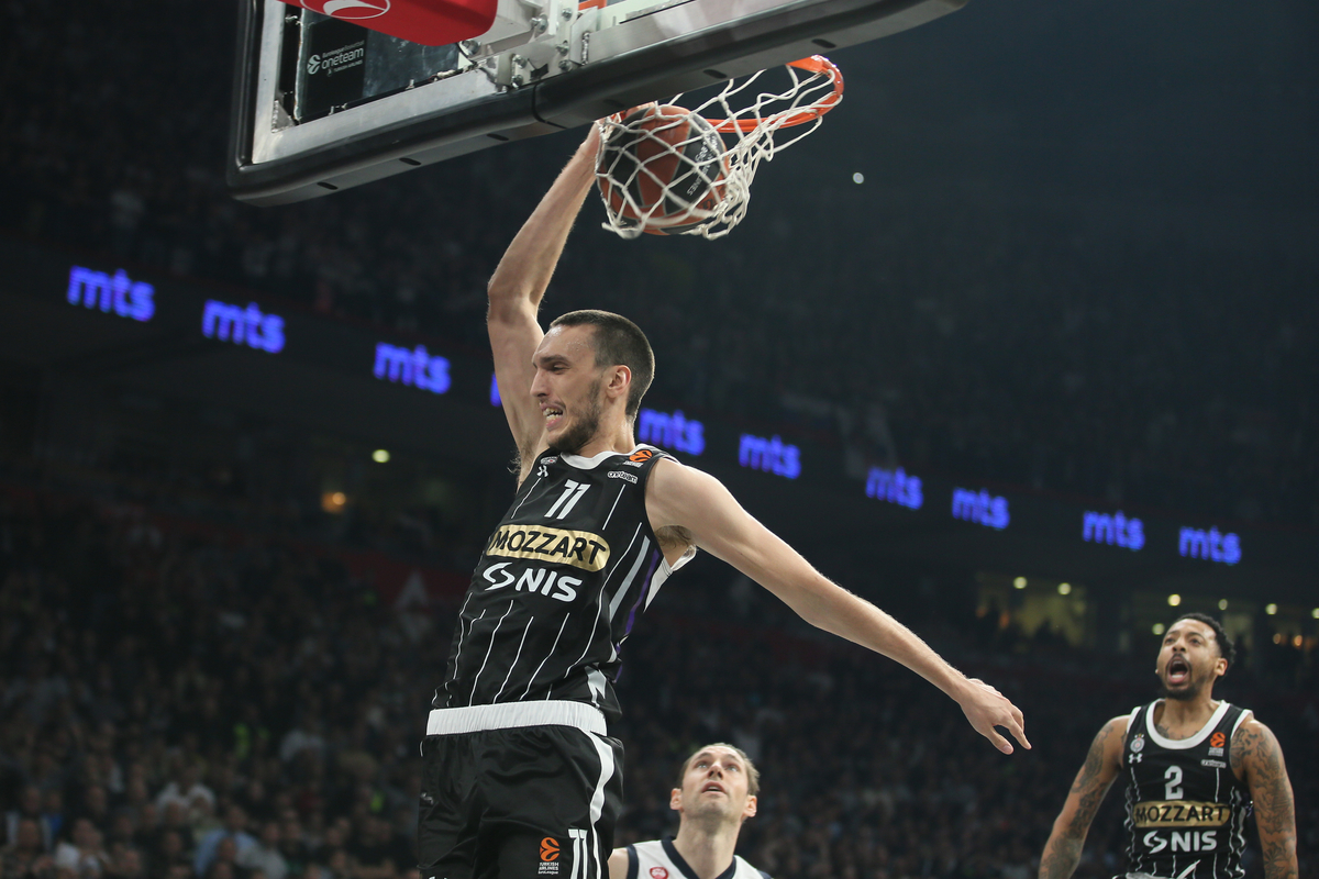kosarkas Partizana na utakmici Evrolige protiv Armanija u hali Beogradska Arena, Beograd 15.11.2024. godine Foto: Ivica Veselinov / MN PRESS KOSARKA, BASKETBALL, EVROLIGA, EUROLEAGUE, PARTIZAN, ARMANI MILANO