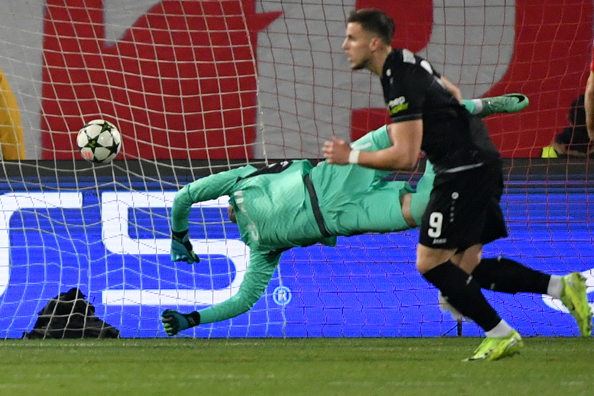 fudbaler Štutgarta na utakmici UEFA Lige sampiona protiv Crvene zvezde na stadionu Rajko Mitic, Beograd 27.11.2024. godine Foto: MN press/mi Fudbal, Liga sampiona, Crvena zvezda, Stutgart