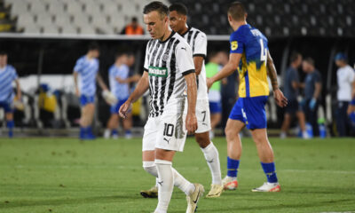 BIBARS NATCHO Bibars Natho, fudbaler Partizana, napusta teren posle poraza na utakmici kvalifikacija za Ligu sampiona protiv Dinama iz Kijeva, na stadionu JNA. Beograd, 31.07.2024. foto: Nebojsa Parausic Fudbal, Partizan, Dinamo Kijev, Tuga