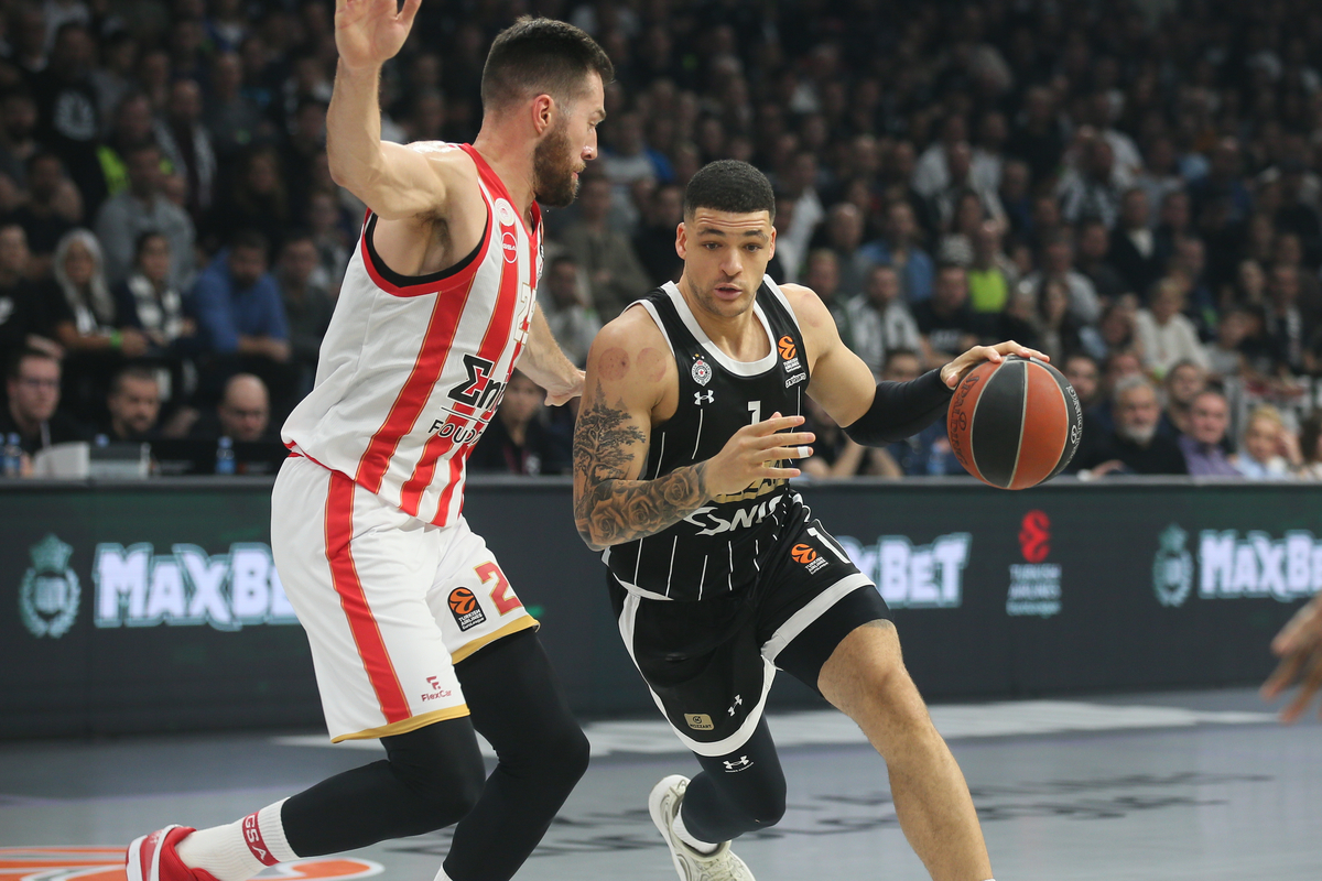 GABRIEL IFFE LUNDBERG Gabriel Ife Lundberg kosarkas Partizana na utakmici Evrolige protiv Olimpijakosa u hali Beogradska Arena, Beograd 28.11.2024. godine Foto: Ivica Veselinov / MN PRESS KOSARKA, BASKETBALL, EVROLIGA, EUROLEAGUE, PARTIZAN, OLYMPIACOS, OLIMPIJAKOS