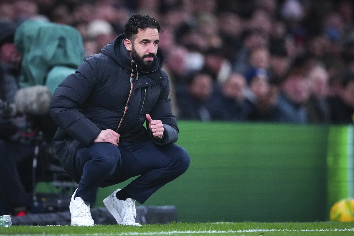 Manchester United's manager Ruben Amorim reacts during the English League Cup quarter-final soccer match between Tottenham and Manchester United, at the Tottenham Hotspur Stadium in London, Thursday, Dec. 19, 2024. (AP Photo/Dave Shopland )