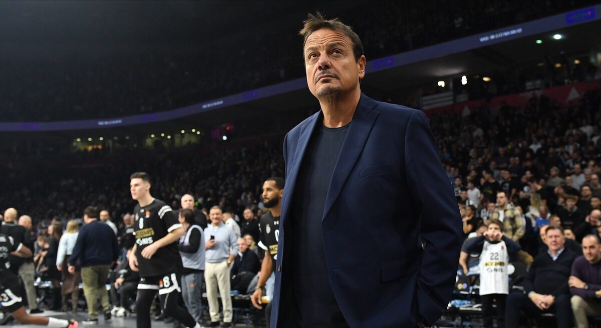 Trener Panatinaikosa na utakmici Evrolige protiv Partizana u hali Stark Beogradska arena, Beograd 05.12.2024. godine Foto: Marko Metlas Kosarka, Partizan, Evroliga, Panatinaikos Atina