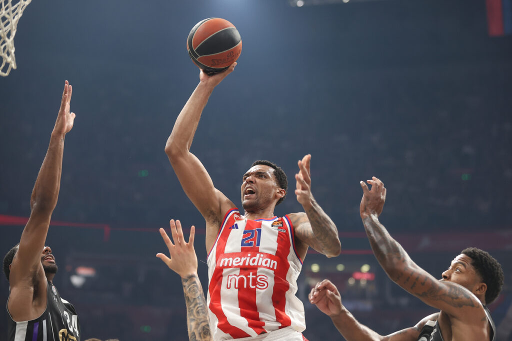 kosarkas Crvene zvezde na utakmici Evrolige protiv Parizana u hali Beogradska arena, Beograd 31.01.2025. godine Foto: Marko Metlas Kosarka, Crvena zvezda, Evroliga, Partizan