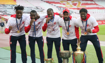 RICHARD ODADA Ricard Odada, SEKOU SANOGO Seku Sanogo, EL FARDOU BEN NABOUHANE El Fardu Ben Nabuhan, GUELOR KANGA, AXEL BAKAYOKO Aksel Bakajoko fudbaleri Crvene zvezde sa peharom na utakmici Superlige Prvenstva Srbije protiv Metalca Gornji Milanovac na stadionu Rajka Mitica, Beograd, 19.05.2021. godine Foto: Marko Metlas Fudbal, Crvena zvezda, Superliga Prvenstvo Srbije, Metalac Gornji Milanovac