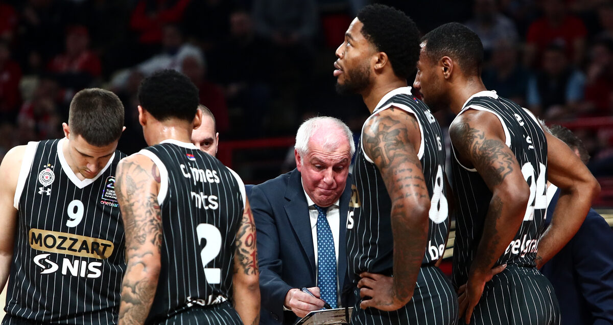 ZELIMIR OBRADOVIC ZELJKO trener kosarkasa Partizana na utakmici Evrolige protiv Olimpijakosa Pirej u hali Mira i prijateljstva, Atina 07.03.2025. godine Foto: MN PRESS Kosarka, Partizan, Evroliga, Olimpijakos Pirej