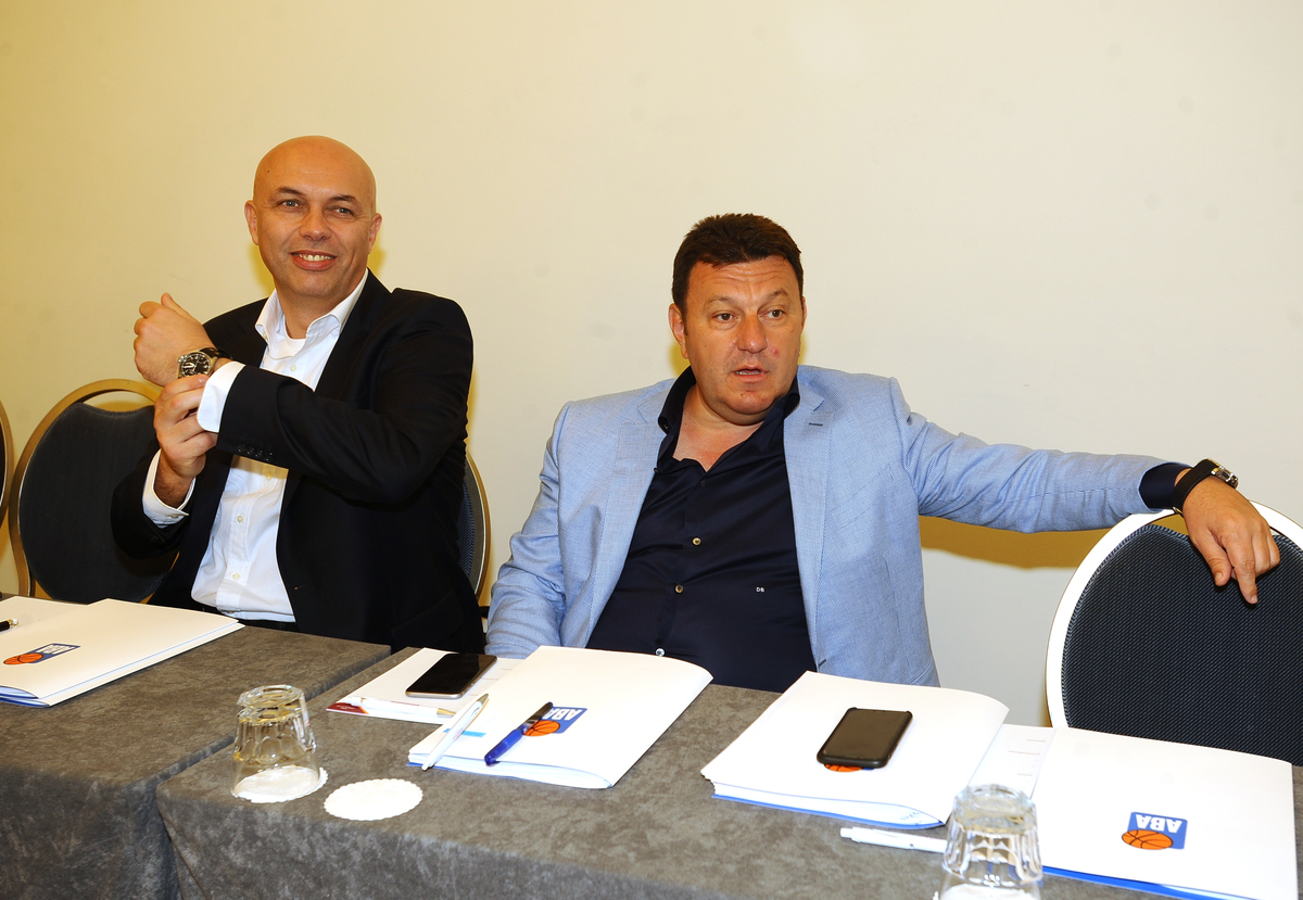 Skupstina Jadranske ABA lige, u hotelu Crowne Plaza. MLADEN VEBER, Cedevita, DRAGAN BOKAN, predsednik ABA. Beograd, 10.05.2016. foto: Nebojsa Parausic Kosarka, ABA liga