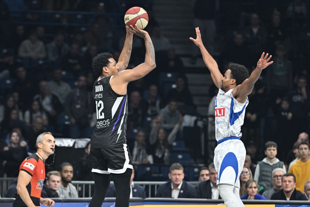 STERLING BROWN Sterling Braun kosarkas Partizana na utakmici Jadranske ABA lige protiv Buducnosti Podgorica u hali Beogradska arena, Beograd 15.12.2024. godine Foto: Marko Metlas Kosarka, Partizan, Jadranska ABA liga, Buducnost Podgorica