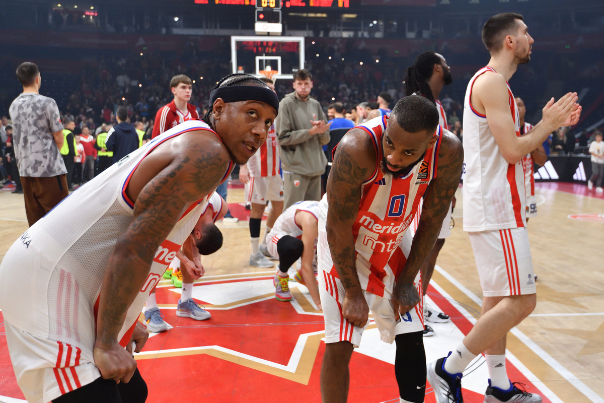 ISAIAH CANAAN Ajzeja Kejnan, CODI MILLER MCINTYRE Kodi Miler Mekintajer tuga kosarkas` Crvene zvezde na utakmici Evrolige protiv Anadolu Efesa Istanbul u hali Beogradska arena, Beograd 04.04.2025. godine Foto: Marko Metlas Kosarka, Crvena zvezda, Evroliga, Anadolu Efes Istanbul