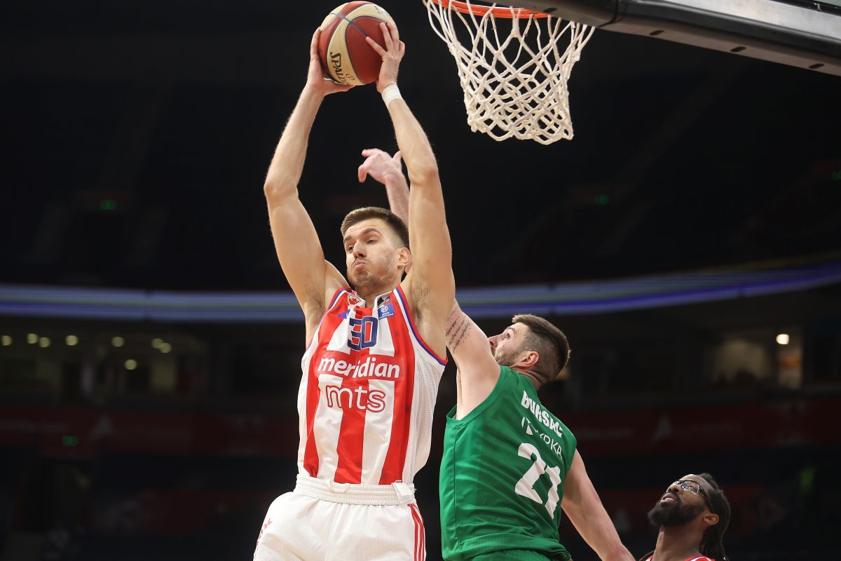 kosarkas Crvene Zvezde na utakmici ABA lige protiv Krke u hali Beogradska Arena, Beograd 27.04.2025. godine Foto: Ivica Veselinov / MN PRESS KOSARKA, BASKETBALL, ABA LIGA, ABA LEAGUE, CRVENA ZVEZDA, JADRANSKA LIGA, ADRIATIC LEAGUE, KRKA