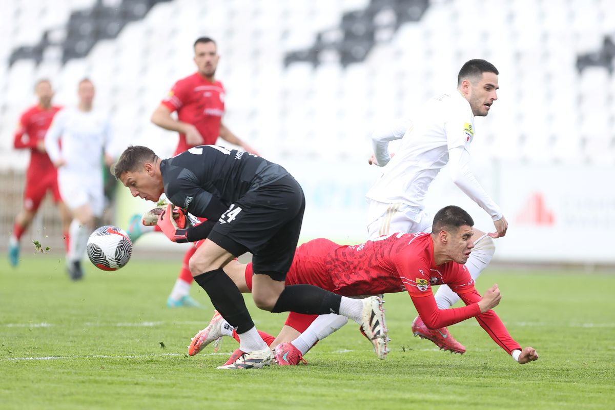 fudbaler Cukarickog na utakmici Mocart Superlige protiv IMT-a na stadionu Cukarickog, Beograd 07.04.2025. godine Foto: Ivica Veselinov / MN PRESS FUDBAL, FOOTBALL, MOZZART SUPERLIGA, PRVENSTVO SRBIJE, NATIONAL CHAMPIONSHIP, FK CUKARICKI, FK IMT NOVI BEOGRAD