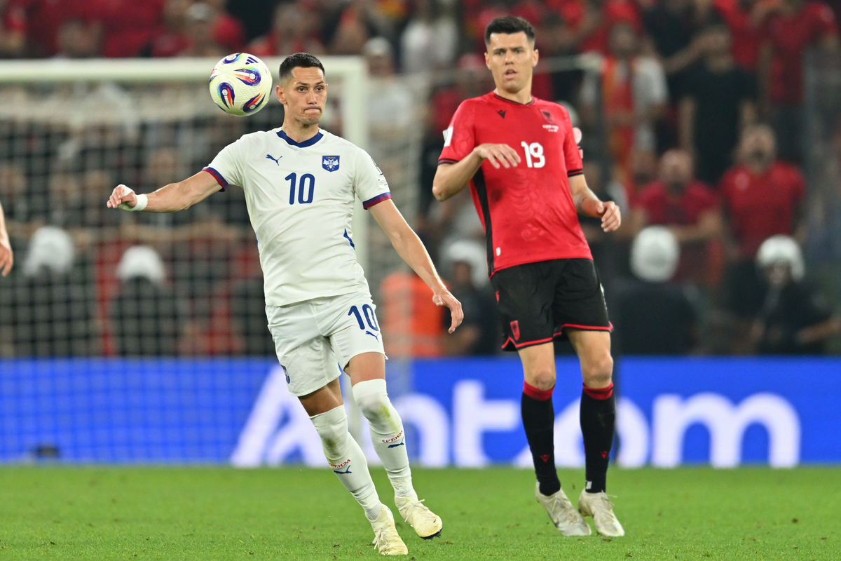SASA LUKIC fudbaler reprezentacije Srbije na utakmici kvalifikacija za FIFA Svetsko prvenstvo protiv Albanije stadion Kombetare, Tirana 07.06.2025. godine Foto: Marko Metlas Fudbal, Reprezentacija, Srbija, Albanija, Kvalifikacije za Svetsko prvenstvo