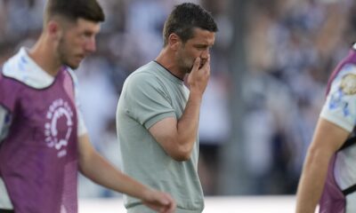 Inter Milan manager Cristian Chivu gestures during the Club World Cup group E soccer match between CF Monterrey and Inter Milan in Pasadena, Calif., Tuesday, June 17, 2025. (AP Photo/Gregory Bull)