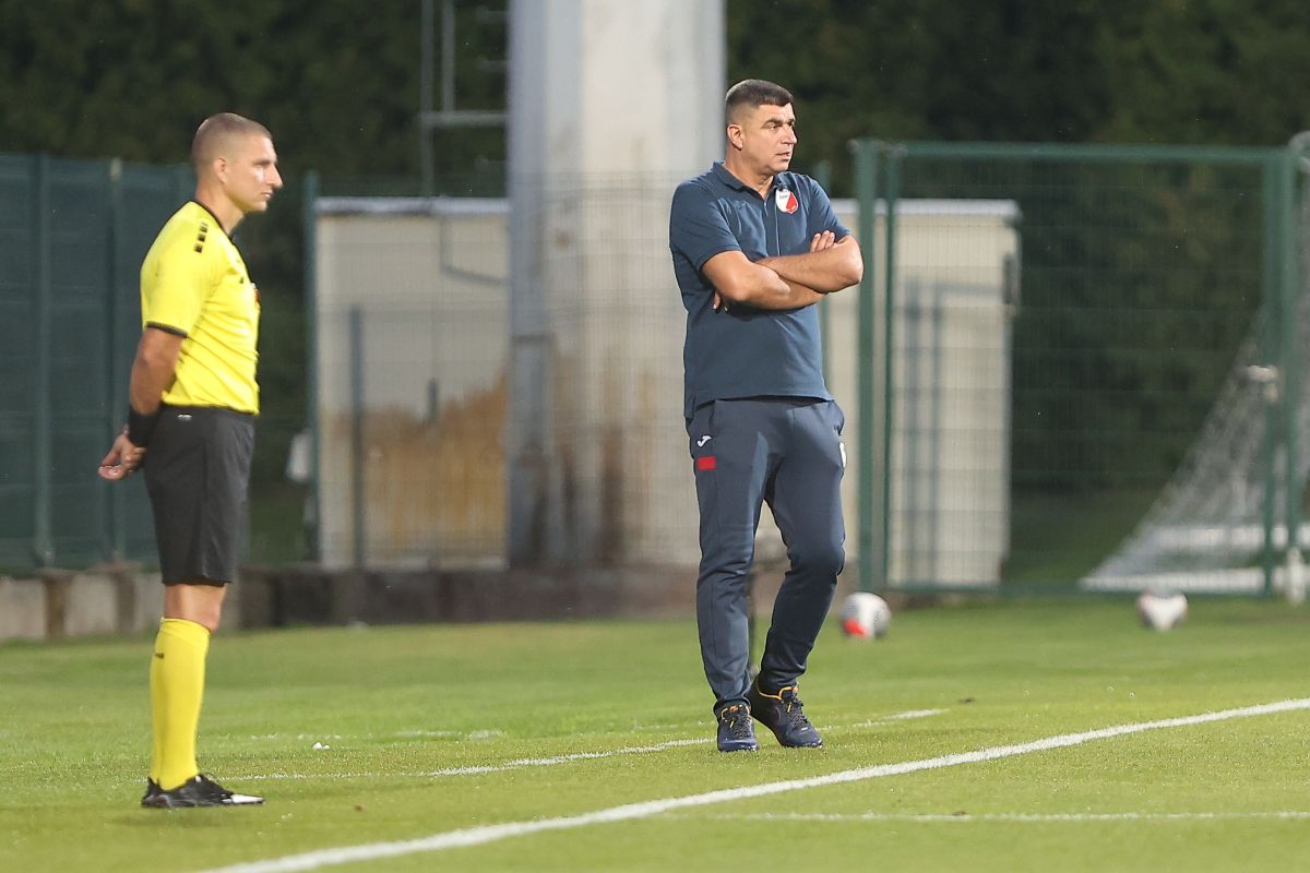 RADOVAN CURCIC trener fudbalera Javora na utakmici Mocart Superlige Srbije protiv OFK Beograda u Sportskom Centru FSS, Stara Pazova 02.08.2025. godine Foto: Ivica Veselinov / MN PRESS FUDBAL, FOOTBALL, MOZZART SUPERLIGA, PRVENSTVO SRBIJE, NATIONAL CHAMPIONSHIP, OFK BEOGRAD, JAVOR IVANJICA
