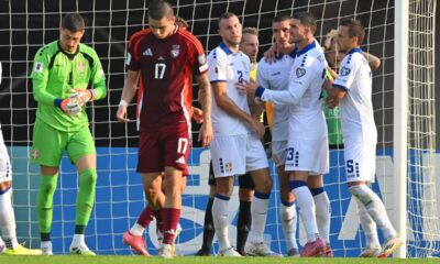 fudbaler reprezentacije Srbije na utakmici kvalifikacija za FIFA Svetsko prvenstvo protiv Letonije na stadionu Daugava, Riga 06.09.2025. godine Foto: Marko Metlas Fudbal, Reprezentacija, Srbija, Letonija, Kvalifikacije za Svetsko prvenstvo