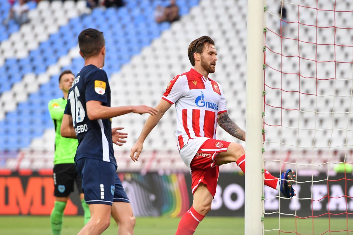 fudbaler Crvene zvezde na utakmici Superlige Prvenstva Srbije protiv Zeleznicara Pancevo na stadionu Rajka Mitica, Beograd, 14.09.2025. godine Foto: Marko Metlas Fudbal, Crvena zvezda, Superliga Prvenstvo Srbije, Zeleznicar Pancevo