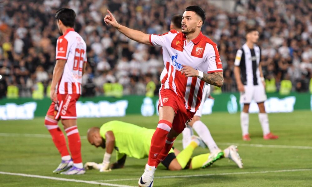 fudbaler Crvene zvezde na utakmici Superlige Prvenstva Srbije protiv Partizana na stadionu Partizana, Beograd, 20.09.2025. godine Foto: MN PRESS Fudbal, Crvena zvezda, Superliga Prvenstvo Srbije, Partizan