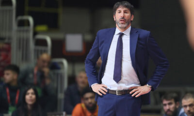 ALEX MUMBRU Aleks Mumbru trener kosarkasa Valensije na utakmici Evrolige protiv Crvene zvezde u hali Aleksandar Nikolic Pionir, Beograd 29.03.2023. godine Foto: Marko Metlas Kosarka, Crvena zvezda, Evroliga, Valensija